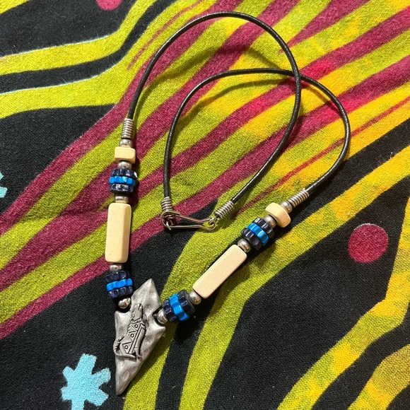 Vintage Jewelry - VTG 90’s Native American Style Metal Wolf Arrowhead Costume Jewelry Necklace
